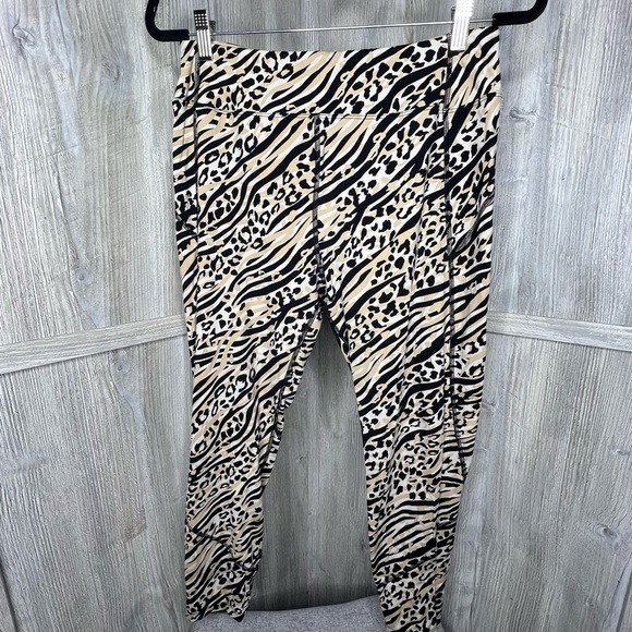 PINK Sport Ankle Leggings Animal Print - Picture 2 of 8